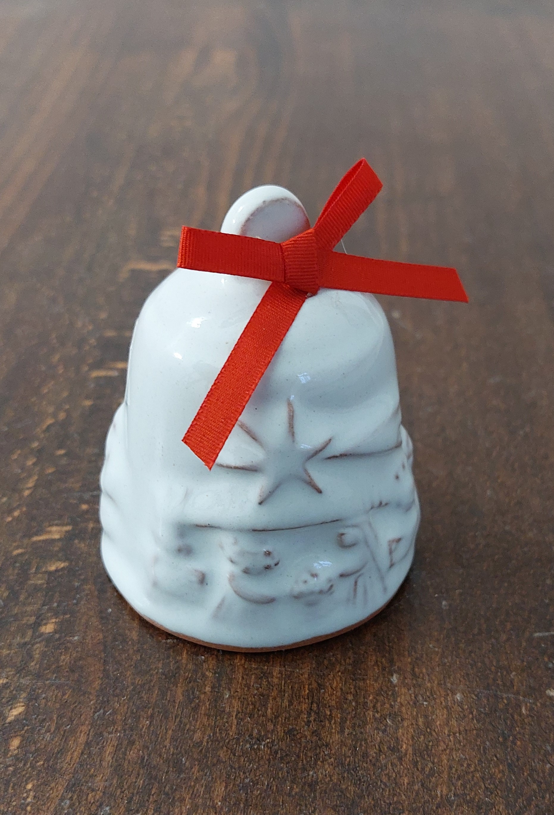 Keramika malá glazovaná Zvoneček s betlémem 3167